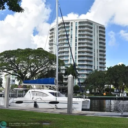 Buy this 1 bed condo on 329 Southwest 4th Avenue in Fort Lauderdale, FL 33315