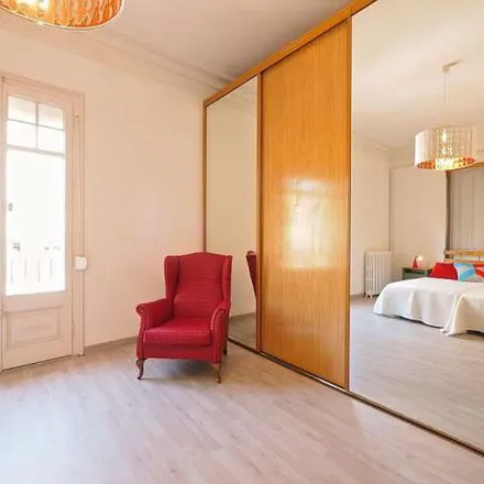 Image 4 - Carrer de Mir Geribert, 08001 Barcelona, Spain - Apartment for rent