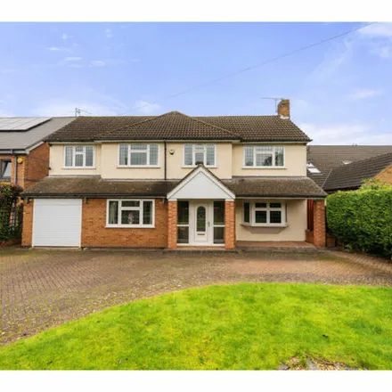 Buy this 6 bed house on The Broadway in Oadby, LE2 2HF