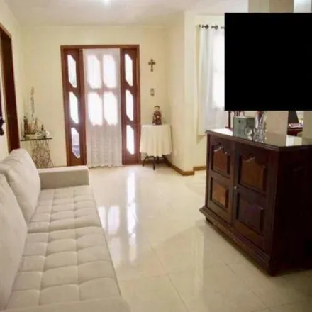 Buy this 4 bed house on Rua Doutor Bueno in Centro, Macaé - RJ