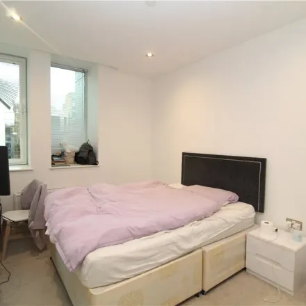 Image 2 - Marco Polo House, Lansdowne Road, London, CR9 2ER, United Kingdom - Apartment for rent