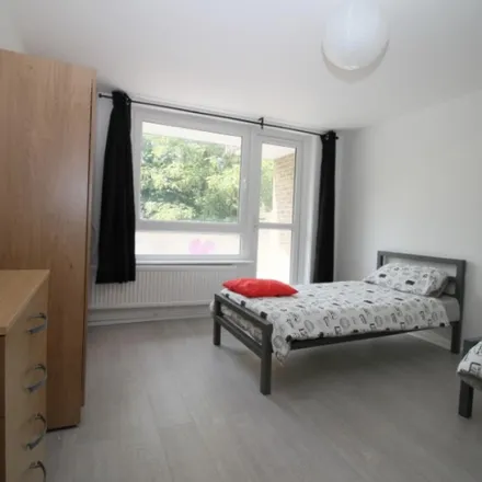 Rent this 4 bed room on St Agnes RC Primary School in Rainhill Way, Bromley-by-Bow