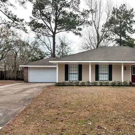 Rent this 4 bed house on West Queensbury Drive in Cross Gates, St. Tammany Parish