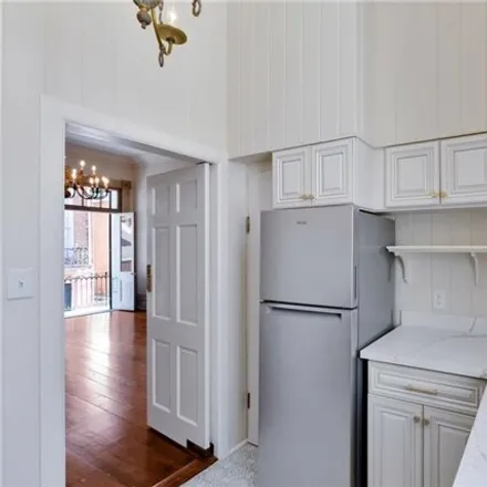Image 9 - 417 Burgundy Street, New Orleans, LA 70112, USA - Townhouse for sale