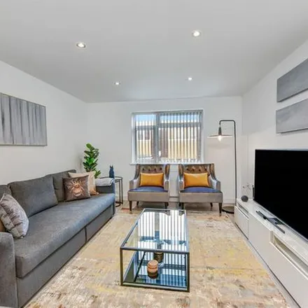 Rent this 2 bed apartment on Stoneguard in The Runway, London