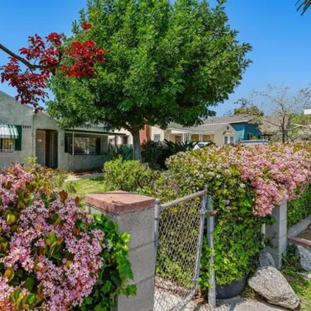 Buy this 2 bed house on 2885 Olive Avenue in Altadena, CA 91001