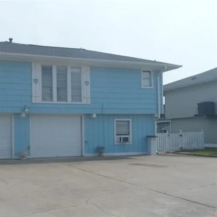 Rent this 2 bed house on 1147 Redfish in Bayou Vista, Galveston County