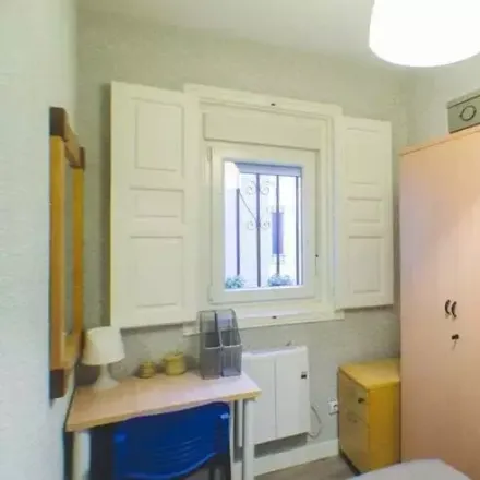 Rent this studio room on Paseo de Santa María de la Cabeza in 2, 28045 Madrid