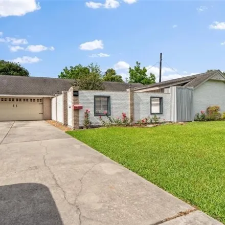 Buy this 3 bed house on 8028 Richmond Avenue in Houston, TX 77063