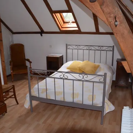 Rent this 3 bed house on Chambre d'Agriculture Pays de la Loire in Allée du Manoir, 49800 Trélazé