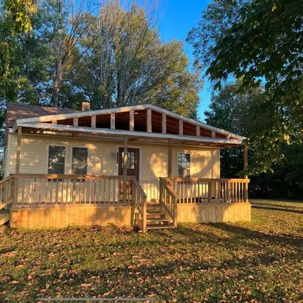 Buy this 2 bed house on 4193 County Road 300 West in Bargersville, Johnson County