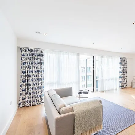 Rent this 2 bed apartment on Thompson Cavendish in Kew Bridge Road, London