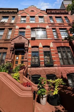 Image 1 - 207 West 122nd Street, New York, NY 10027, USA - Townhouse for sale