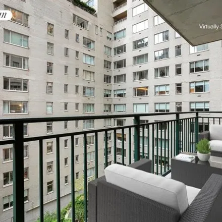 Image 6 - 212 East 57th Street, New York, NY 10022, USA - Condo for sale