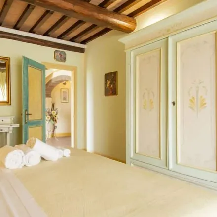 Rent this 2 bed duplex on 50051 Castelfiorentino FI