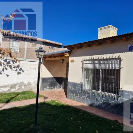 Rent this 3 bed house on Juan Vucetich 1514 in San Lorenzo, Cipolletti