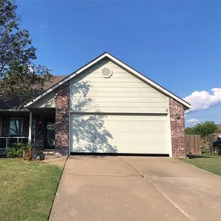 Buy this 4 bed house on 7911 North 125th East Avenue in Owasso, OK 74055