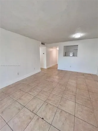 Buy this 2 bed condo on 15205 Northeast 6th Avenue in Sixth Avenue Trailer Park, Miami-Dade County