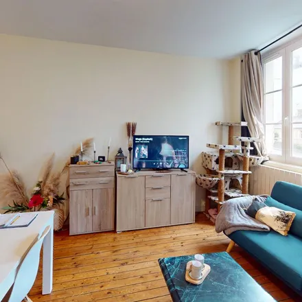 Rent this 3 bed apartment on 5 Place du Général de Gaulle in 50250 La Haye-du-Puits, France