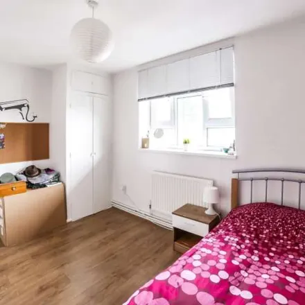 Image 5 - Langmead House, Devons Road, Bromley-by-Bow, London, E3 3HS, United Kingdom - Apartment for rent