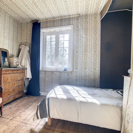 Rent this 5 bed house on Saint-Étienne-la-Thillaye in D 58, 14950 Saint-Étienne-la-Thillaye