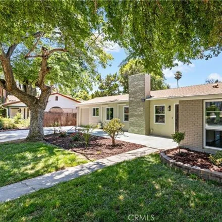 Image 2 - 3175 Pine St, Riverside, California, 92501 - House for sale