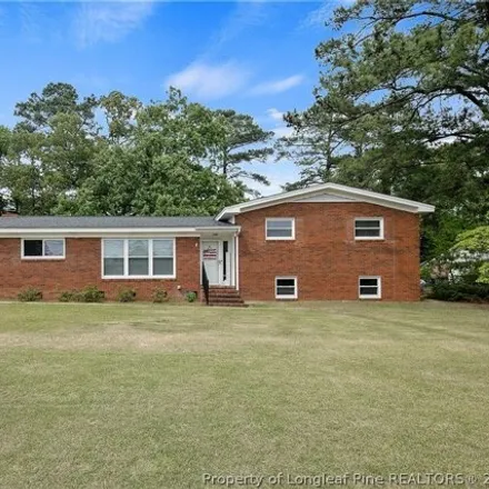 Image 1 - 3290 Guy Circle, Fayetteville, NC 28303, USA - House for sale