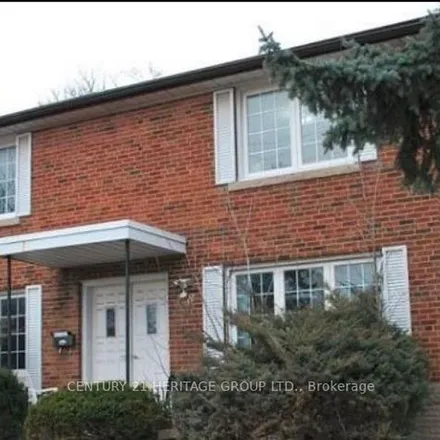 Image 2 - 116 Major MacKenzie Drive East, Richmond Hill, ON L4C 8T3, Canada - Apartment for rent