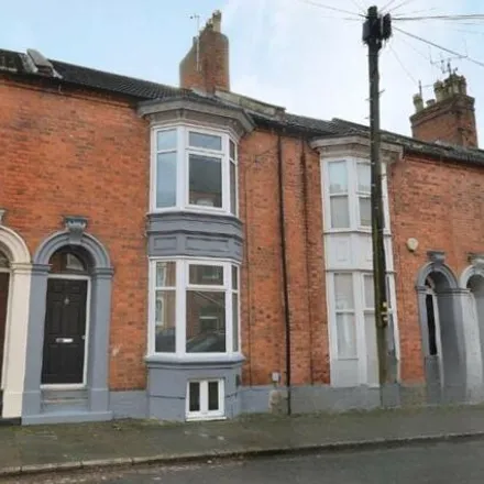 Image 1 - Beaconsfield Terrace, Northampton, NN1 3ER, United Kingdom - Townhouse for sale