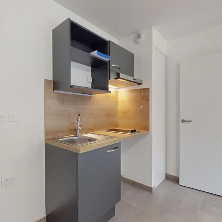 Rent this 1 bed apartment on 126 Chemin de Lanusse in 31200 Toulouse, France