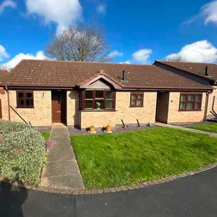 Image 1 - Holly Green, Burton On Trent, Staffordshire, De15 - House for sale