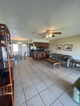 Image 4 - 208 West Saturn Lane, South Padre Island, Cameron County, TX 78597, USA - Loft for sale