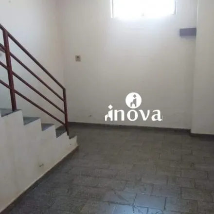 Buy this 5 bed house on Rua Abel Santos Anjo in Cássio Resende, Uberaba - MG