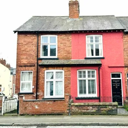 Buy this 2 bed townhouse on Balmoral Terrace in York, YO23 1HR