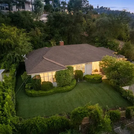 Image 1 - 14272 Valley Vista Boulevard, Los Angeles, CA 91423, USA - House for sale