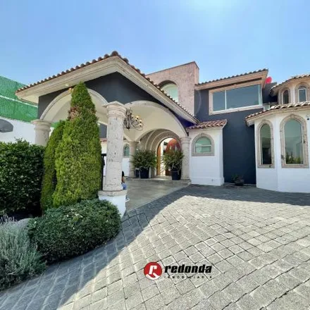 Buy this 5 bed house on Tercera Privada de Lincoln in Zona Esmeralda, 52938 Ciudad López Mateos