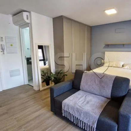 Buy this 1 bed apartment on Rua Cardeal Arcoverde 535 in Jardim Paulista, São Paulo - SP