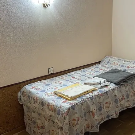 Rent this 4 bed room on Salvaleón in 28915 Leganés, Spain