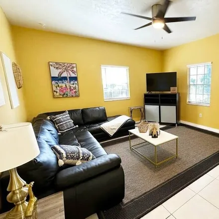 Image 2 - Gainesville, FL - Apartment for rent