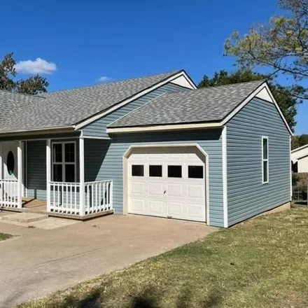 Buy this 3 bed house on 606 Cedarvale Road in Berryville, AR 72616