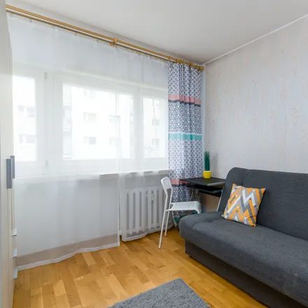 Rent this 3 bed room on Poranek 17c in 60-338 Poznań, Poland
