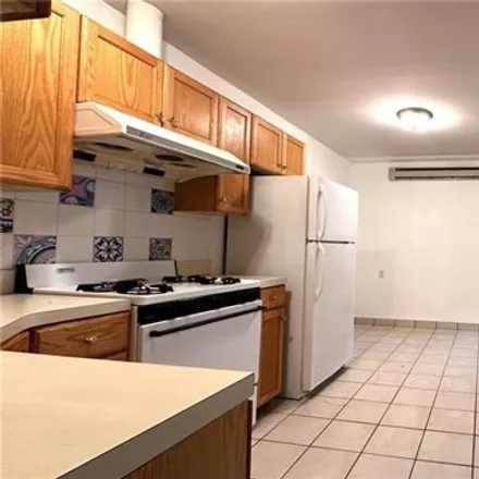 Rent this 1 bed house on 499 Mosely Avenue in New York, NY 10312