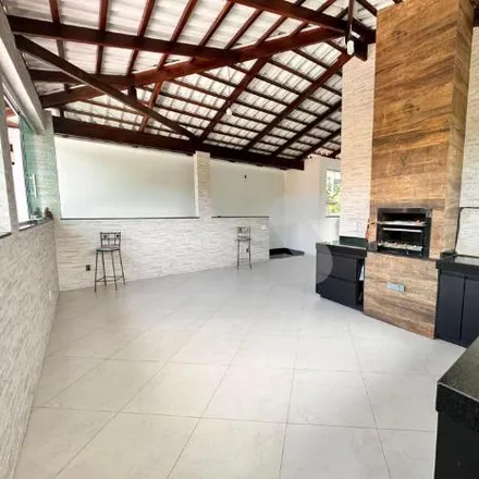 Buy this 3 bed house on Rua Nove in Petrolândia, Contagem - MG