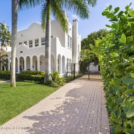 Image 2 - 172 Roosevelt Place, West Palm Beach, FL 33405, USA - House for sale