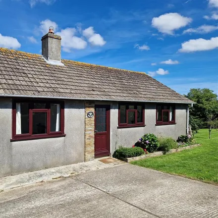 Rent this 3 bed house on unnamed road in Cornwall, TR2 5LD