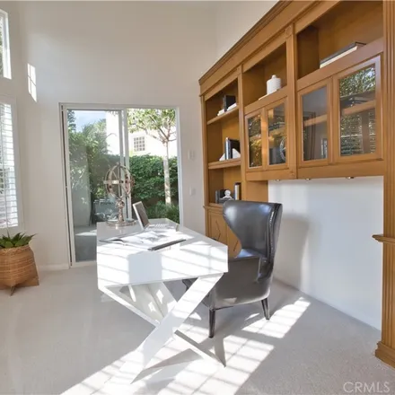 Image 9 - 18916 Silverbit Lane, Huntington Beach, CA 92648, USA - House for sale