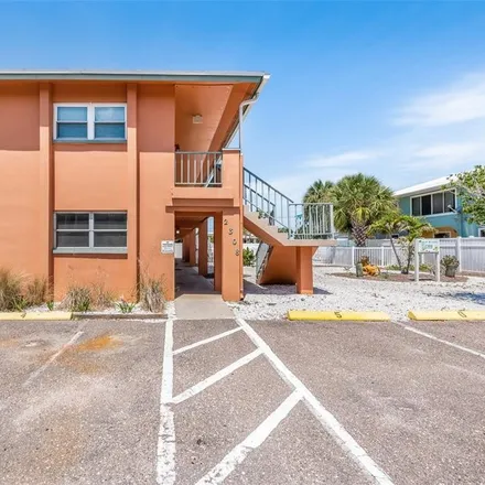 Buy this 2 bed condo on 898 East Gulf Boulevard in Indian Rocks Beach, Pinellas County