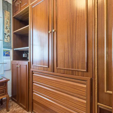 Rent this 2 bed apartment on Madrid in Travesía de Gerardo Cordón, 28017 Madrid