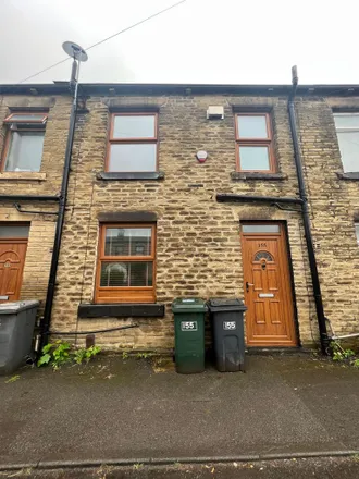 Rent this 1 bed townhouse on All Round News Store in 206 Halifax Road, Hightown