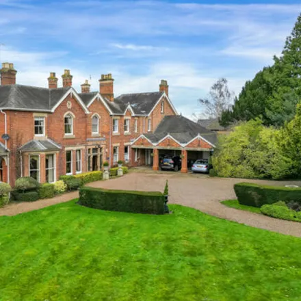 Buy this 6 bed house on St Mary the Virgin in Church Lane, Newton Solney